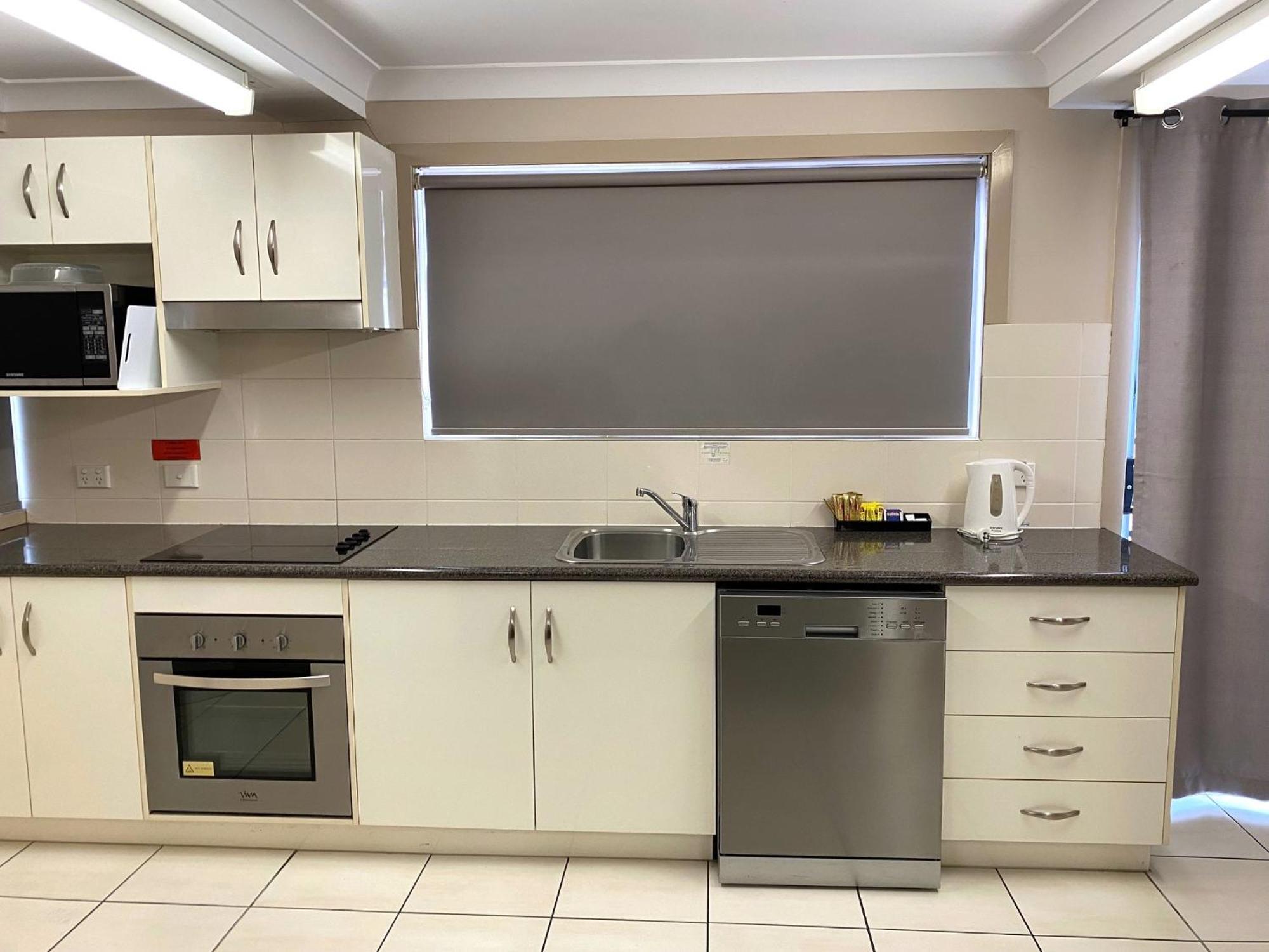 City Ville Apartments And Motel Rockhampton Bilik gambar
